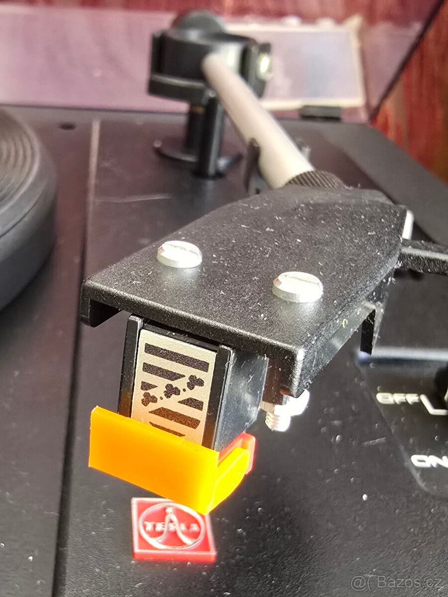 GRAMOFON TESLA NC-150 - 2