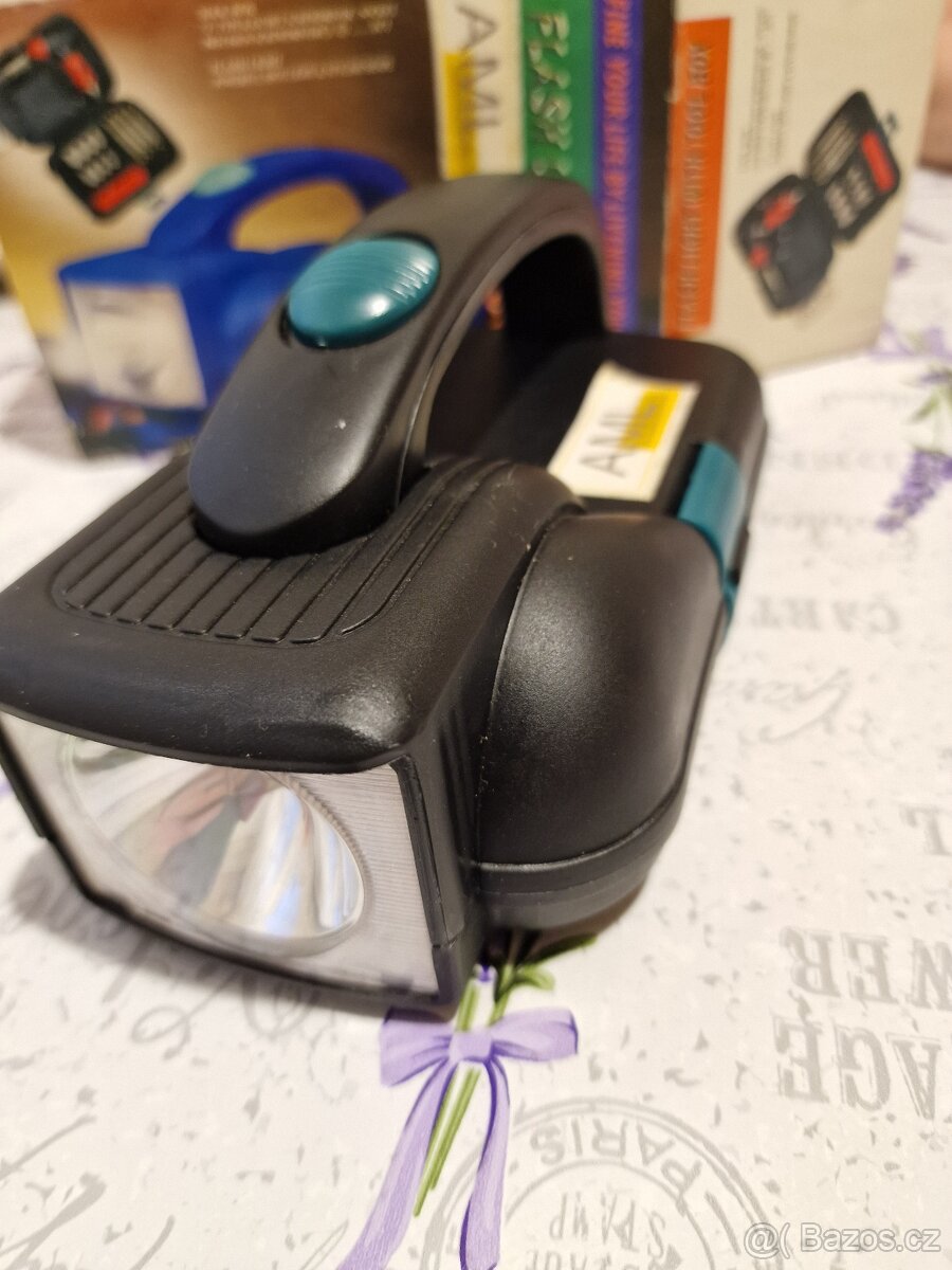 Sada nářadí se svítilnou - 2