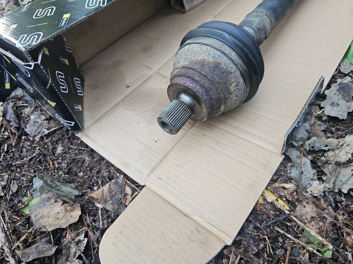 Poloosa pravá - koncern - 1K0407272EN - 2