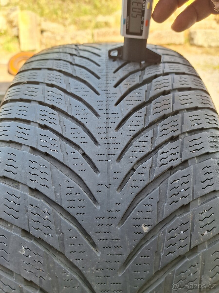 Zimni pneu 235/45 r18 - 2