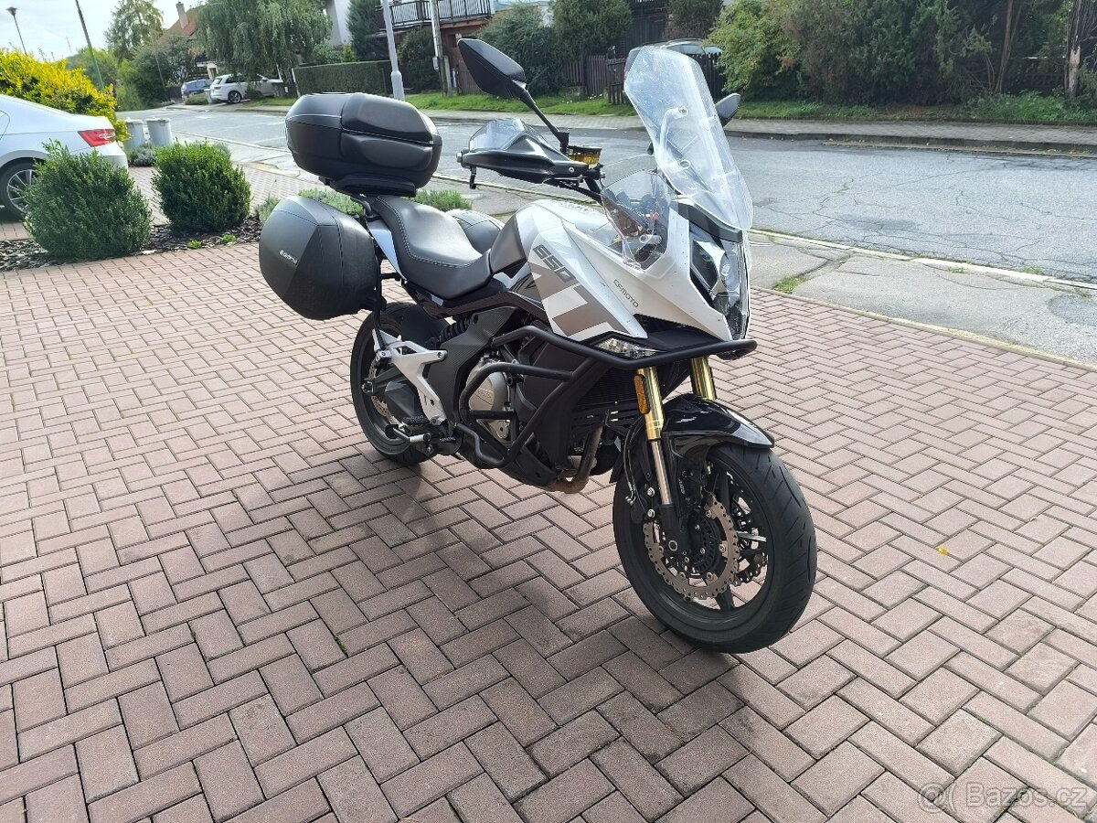 CFMOTO 650 MT, r.v. 2021 - 2