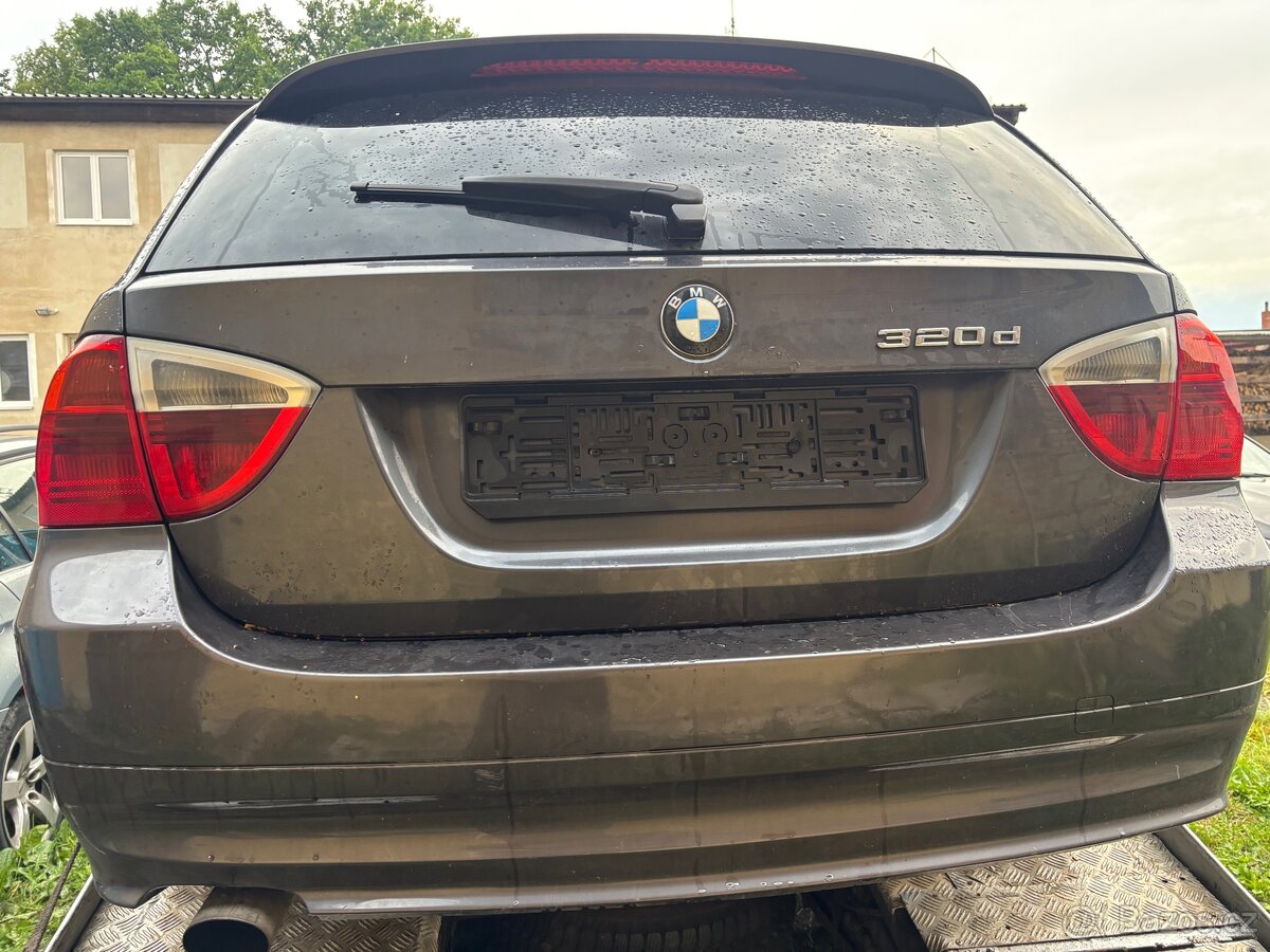 E91 320d automat-Náhradní díly - 2