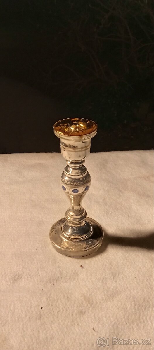 Skleněný postříbřený svícen - 2