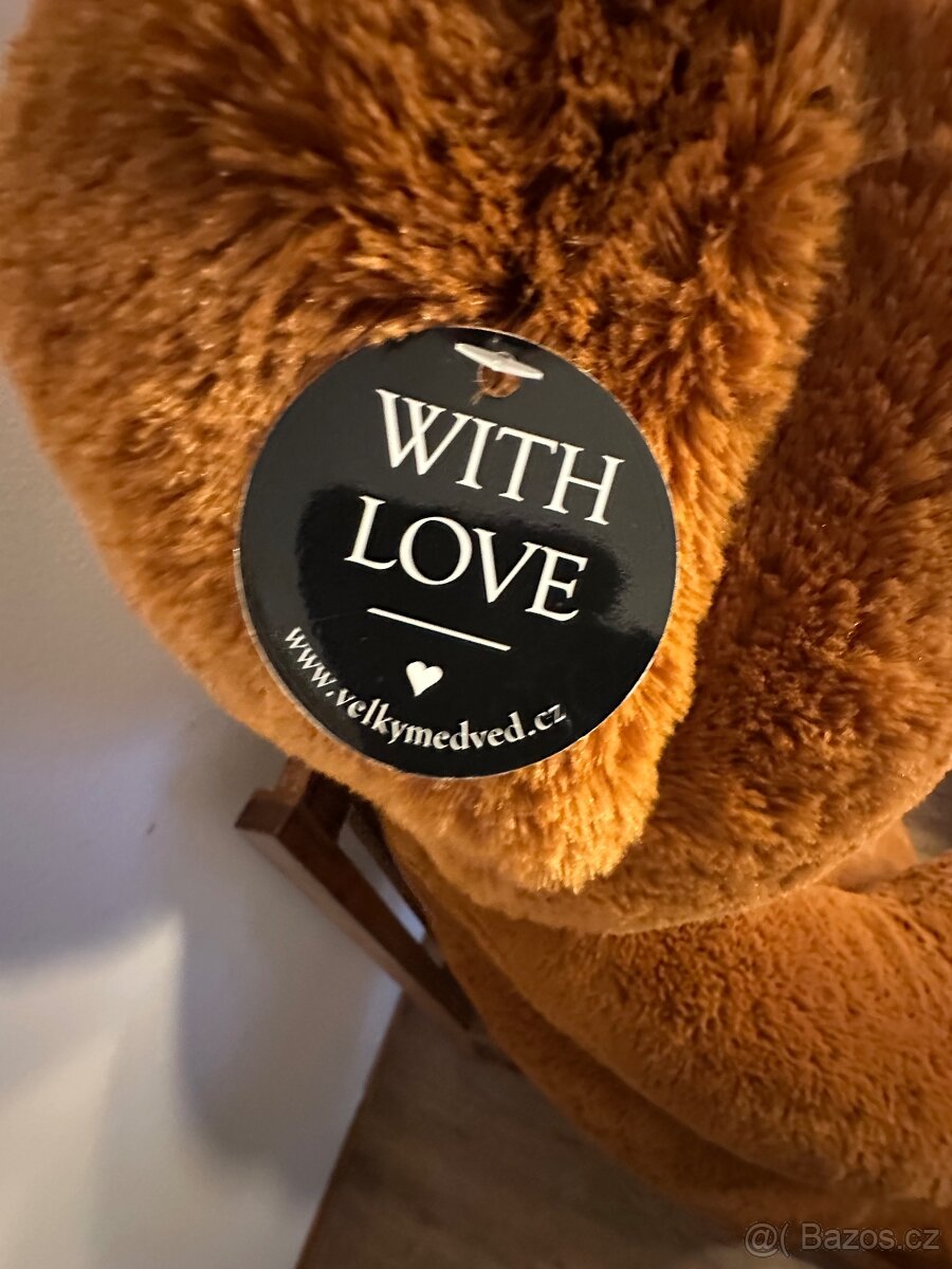 Velký plyšový medvěd - 2