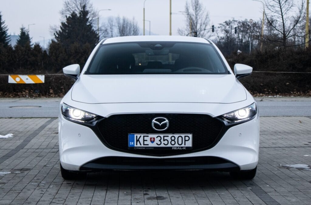 Mazda 3 90kW (2020). - 2