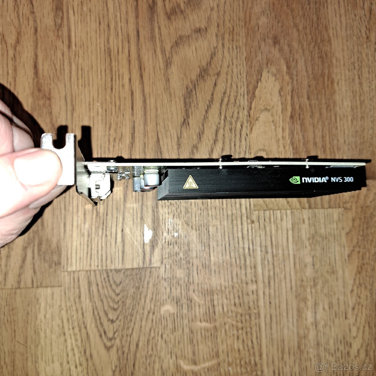 NVIDIA NVS 300 - 2