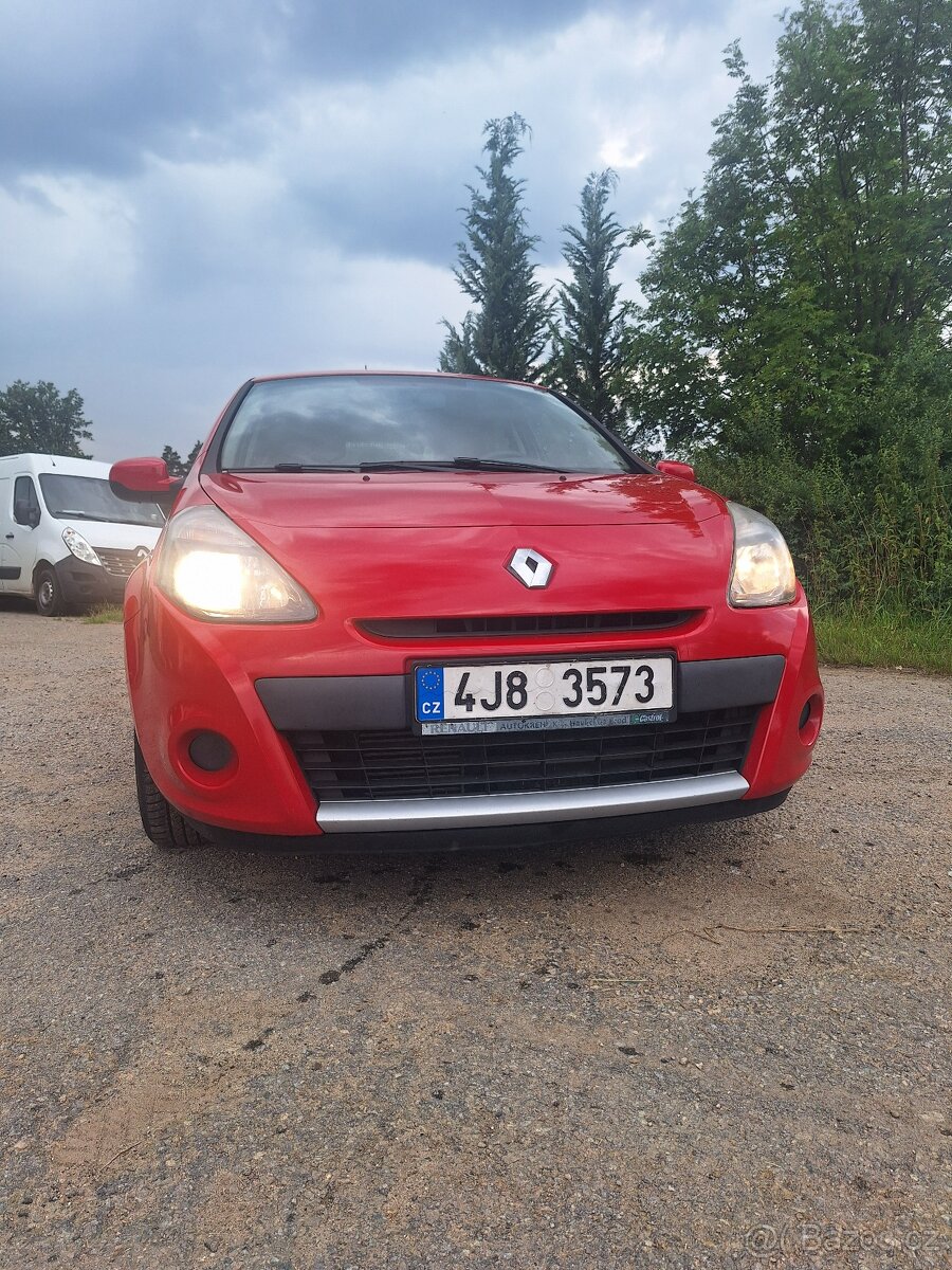 2012 Renault Clio 1.5 dCi 55kw Nová STK a rozvody - 2