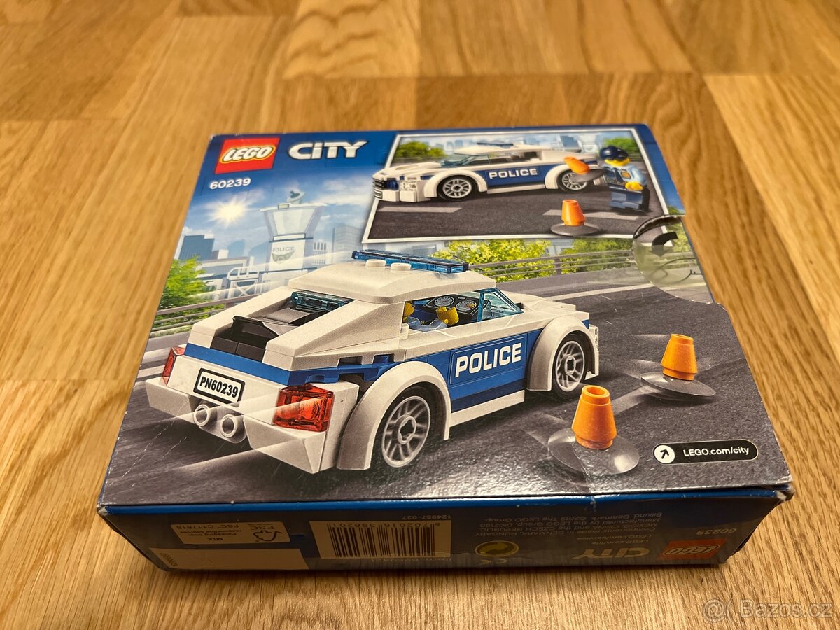 LEGO CITY 60239 Policejní auto - 2