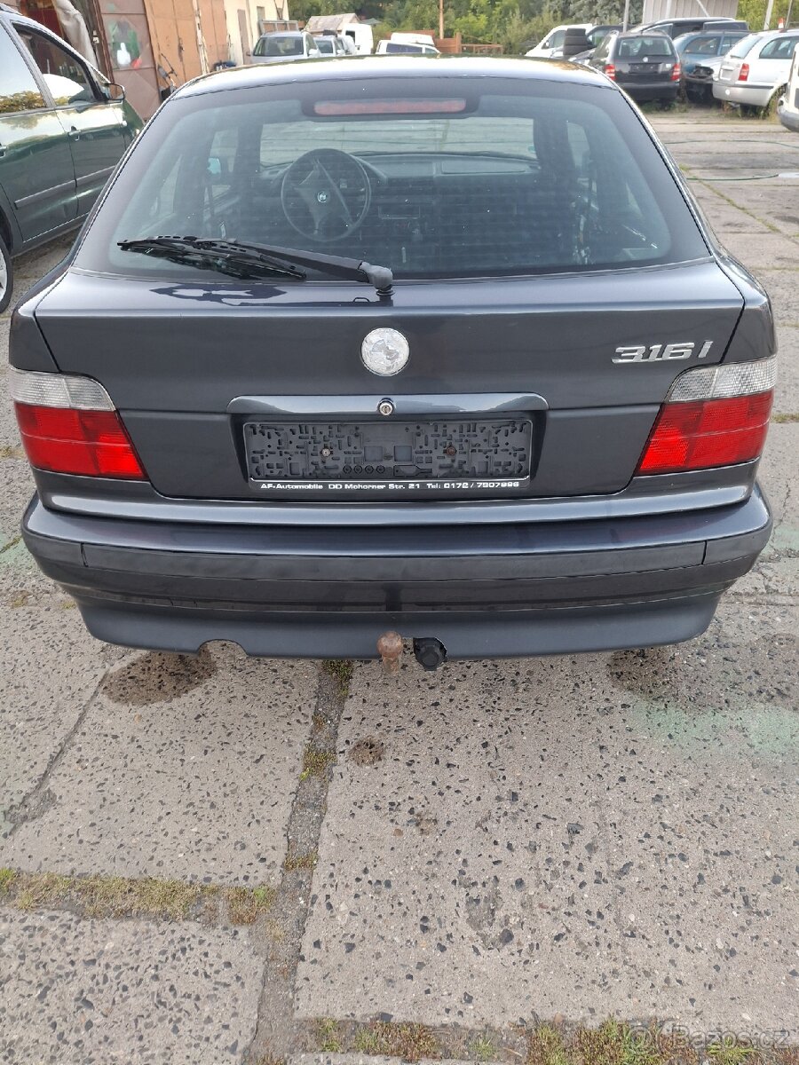 BMW e36 compact - 2