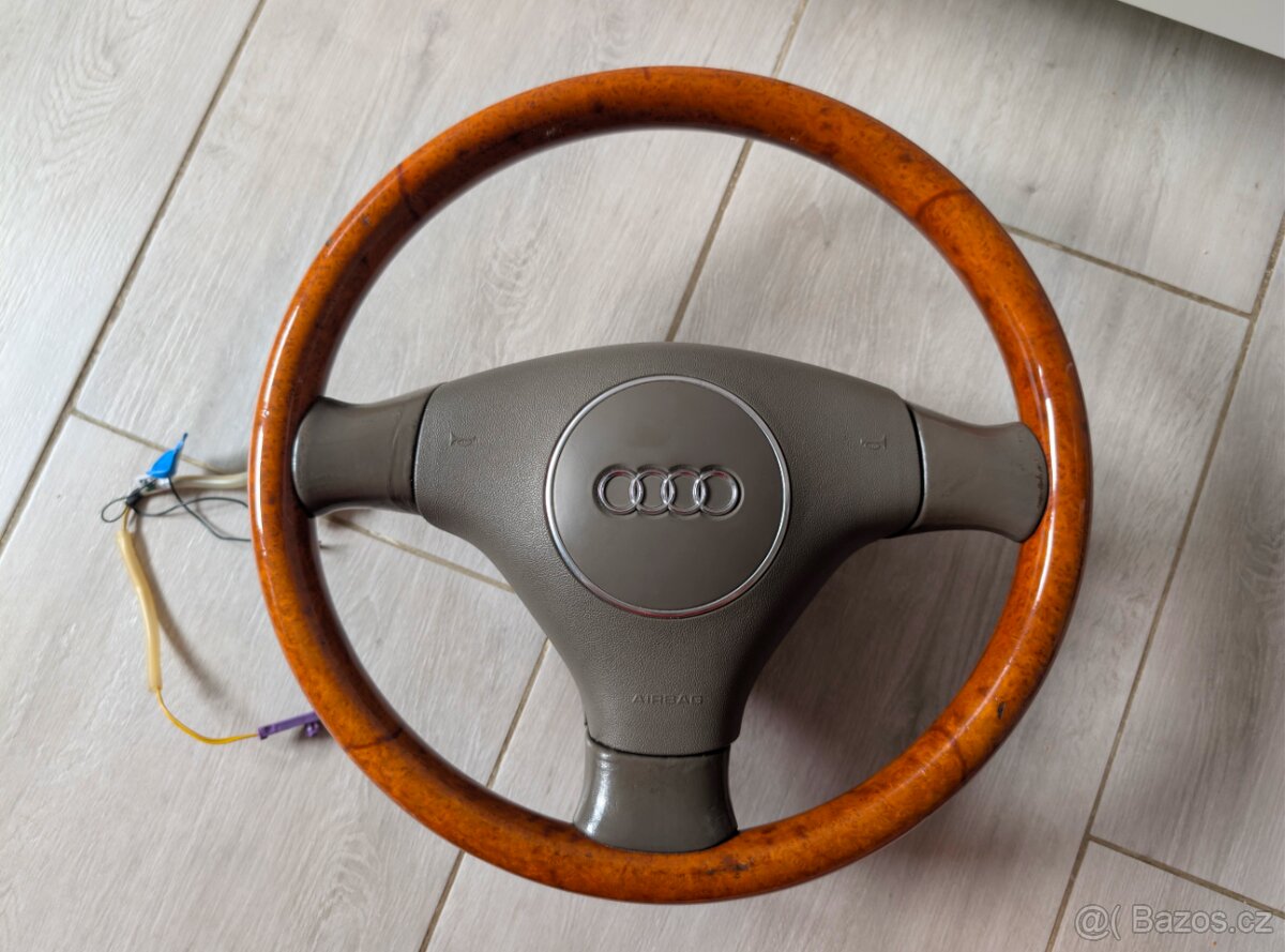 Dřevěný volant Audi - 2