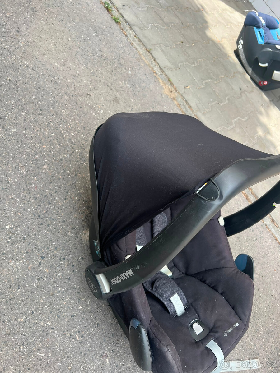 Maxi-Cosi Pebble Pro i-Size 2022 Essential Black - 2