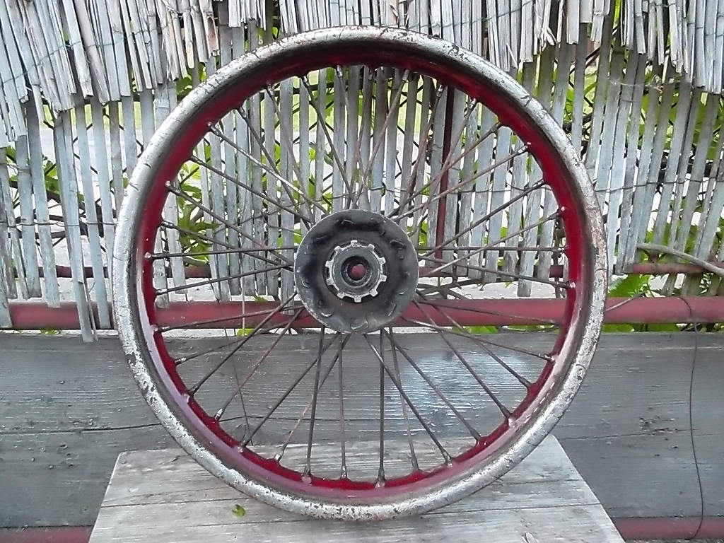 Jawa kolo půlbuben 16" - 2