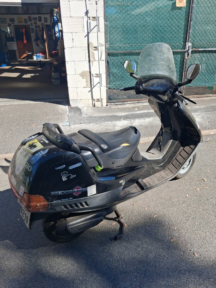 Piaggio - 2