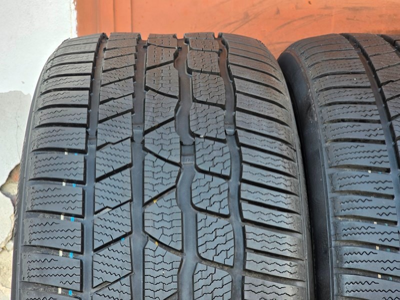 Zimní Continental 255/35/19XL - 2
