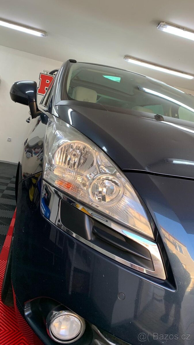 Peugeot 5008 1,6 HDI 82 kW rv. 2011 - 2