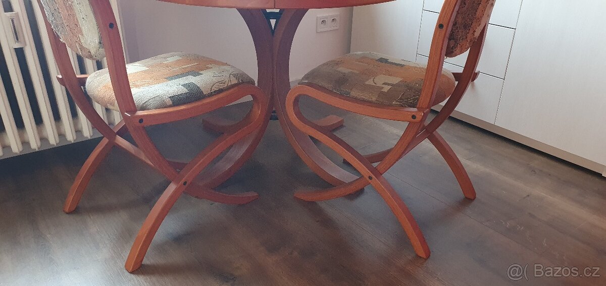 Jídelní stůl AMOS + 4× židle Jelínek - 2