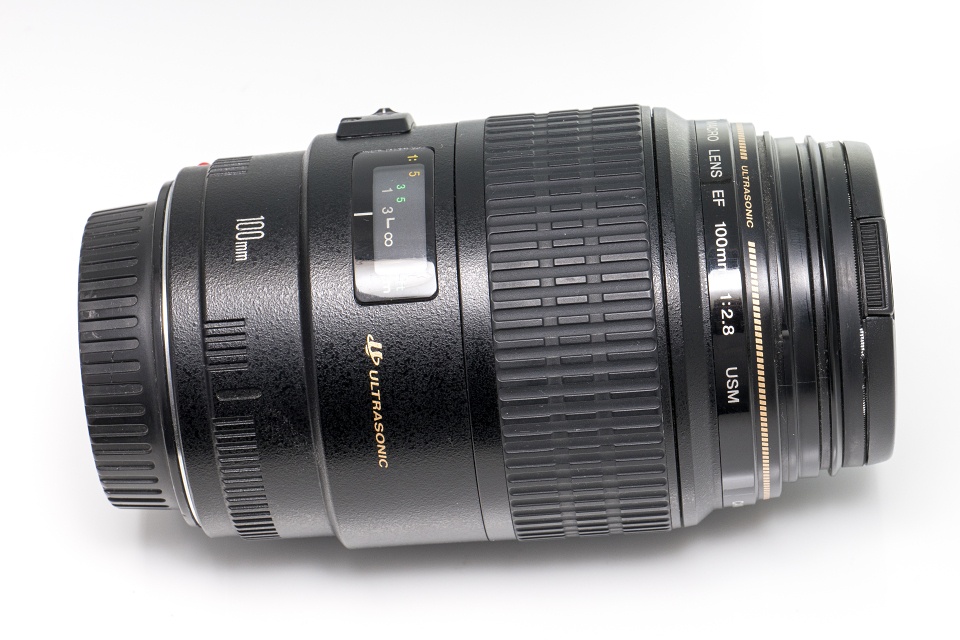 Canon EF 100 mm f/2,8 Macro USM + Hoya UV filtr HMC - 2