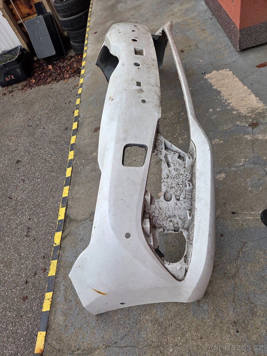 Predni naraznik Toyota Auris - 2