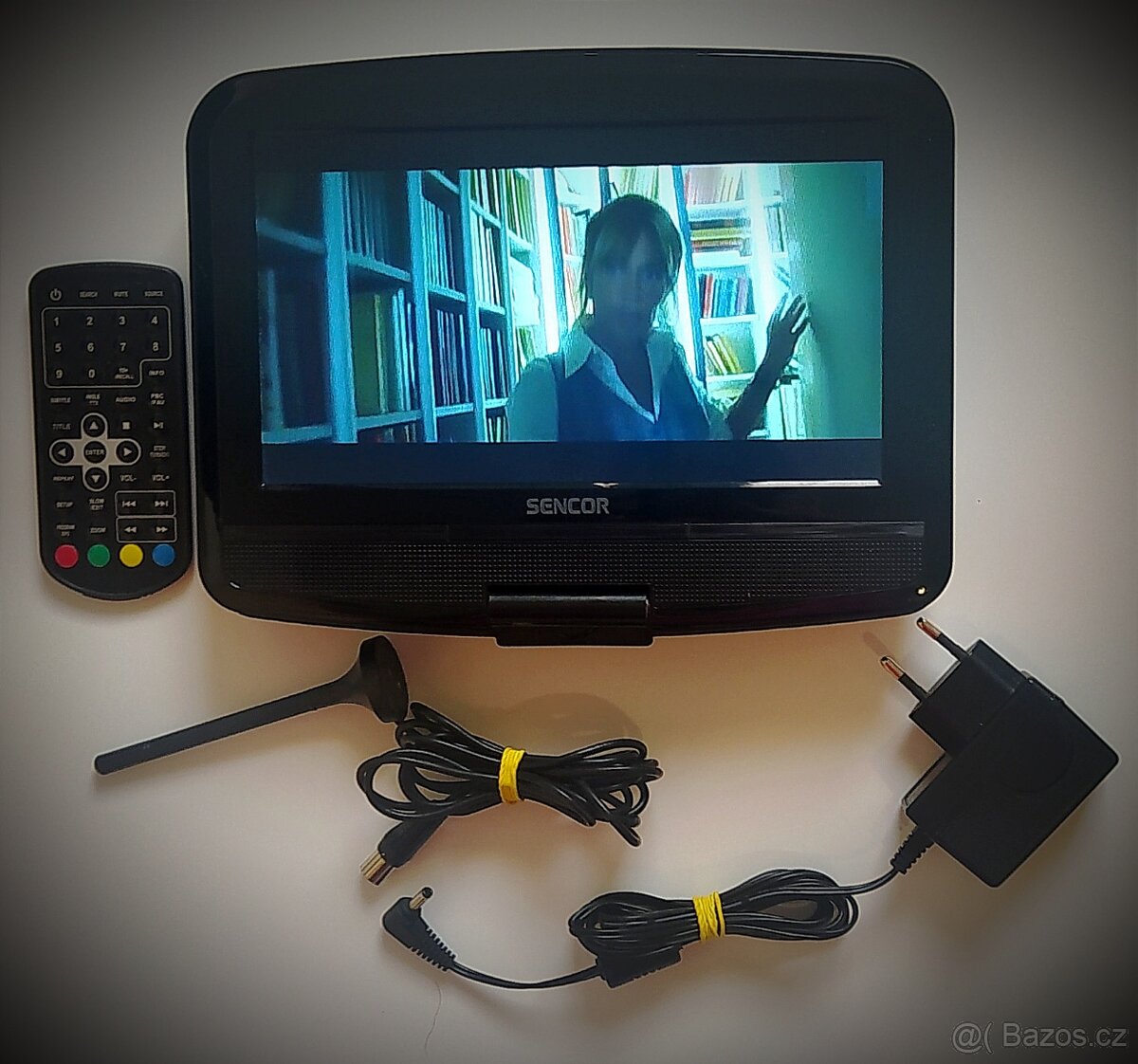 TV (DVB-T2 - H.265) / DVD / USB flash / SD karta / HDMI - 2