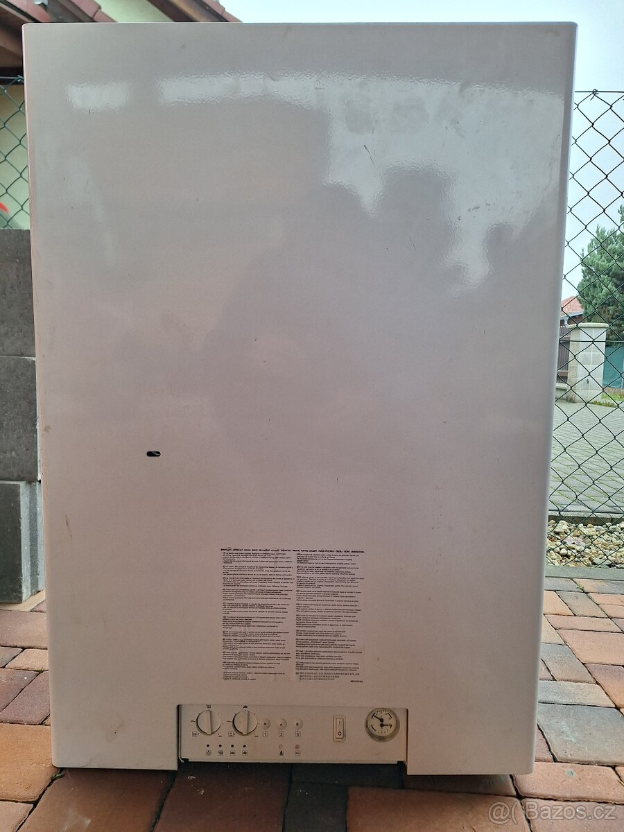 Plynový kotel Buderus Logamax U014-28 T60 - 2