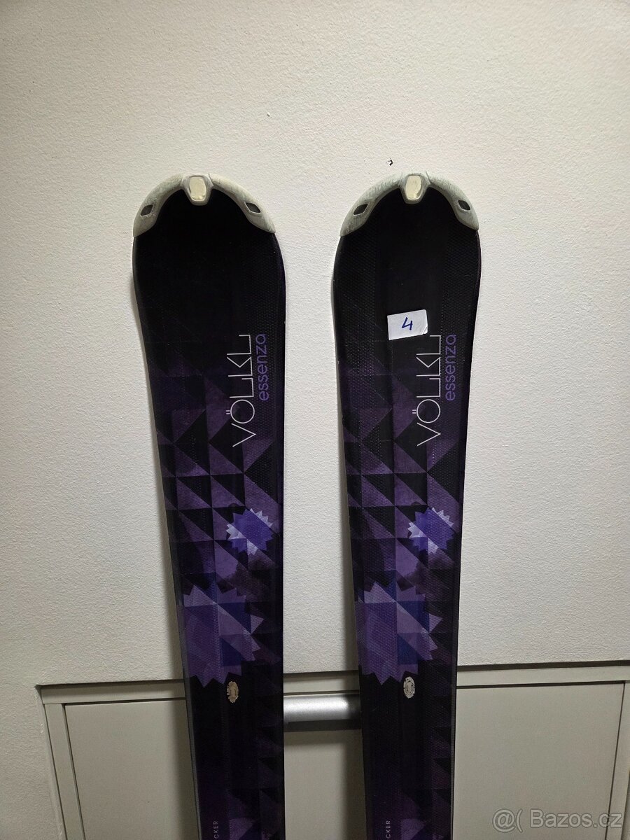 Sjezdové carvingové lyže Volkl Essenza 153 cm - 2