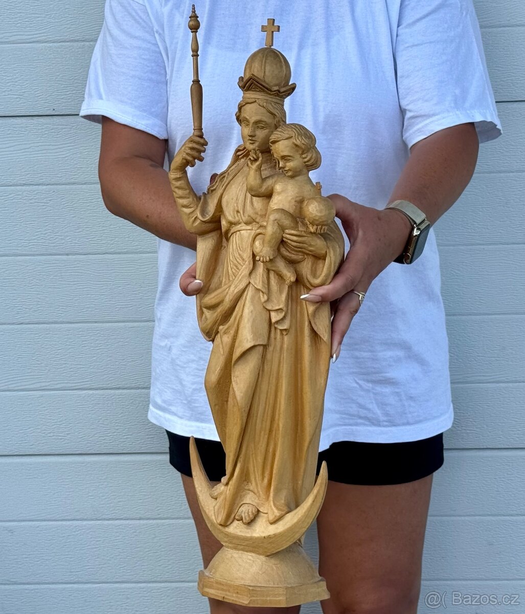 Velká dřevěná socha Panna Marie s korunkou - 2