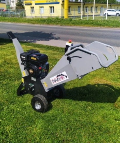 štěpkovačka, štěpkování, drtič větví , drtička - 2