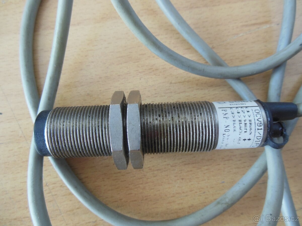 Snímače - senzory kapacitní, indukční, optický, fotoelektric - 2