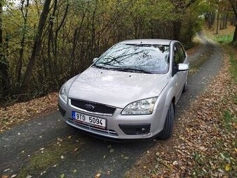 Ford Focus MK2 Ghia 1.6 85kW - NOVÁ STK + NOVÝ OLEJ - 2