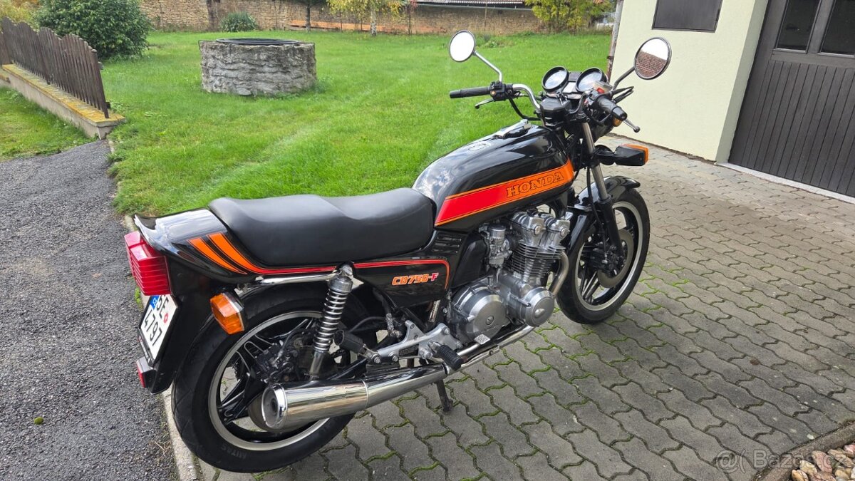 Honda CB 750 F - 2
