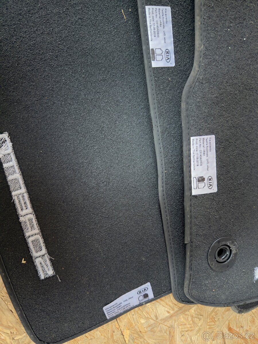 Originalní textilní koberce Kia Sorento 2018+ - 2