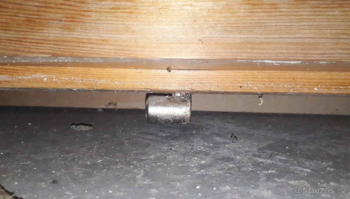 Prodám dřevěné dveře. - 2