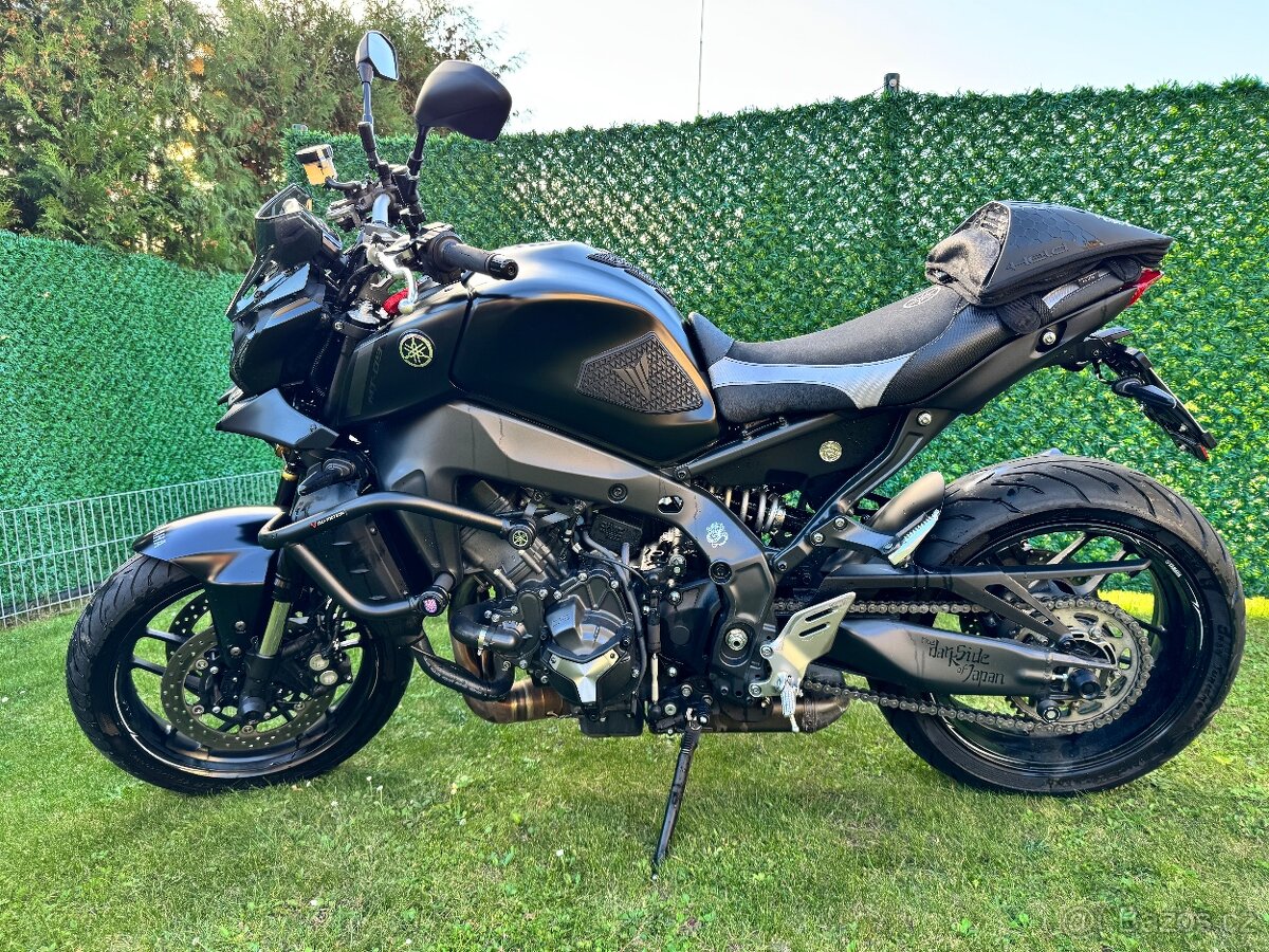 Prodám Yamaha MT-09 (2012) - 2
