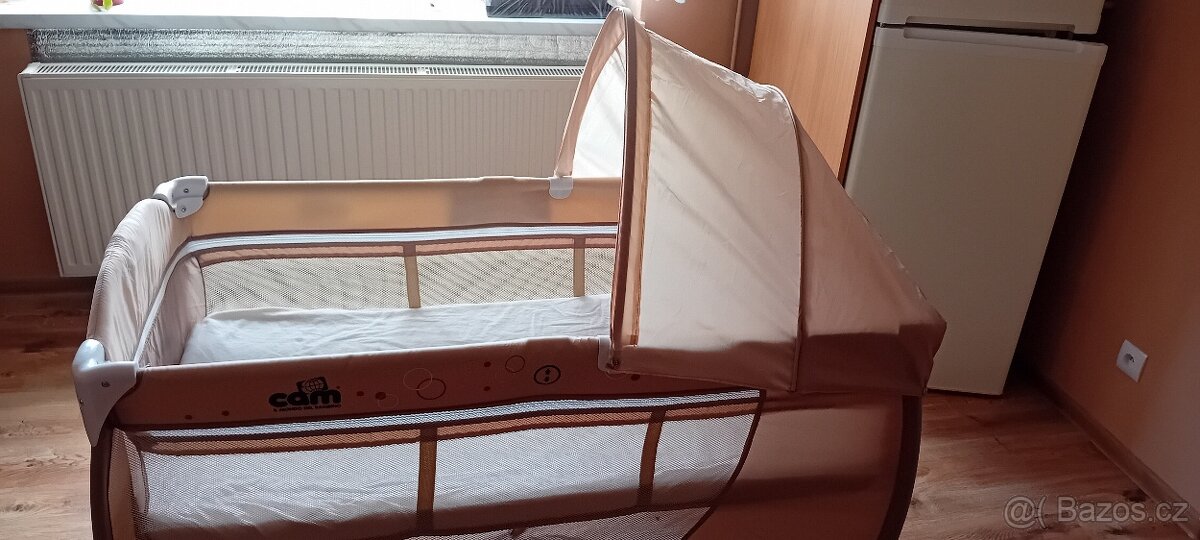 Přenosná, skládací postýlka - 2