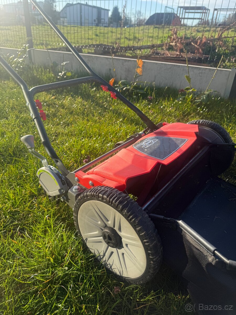 Vřetenová sekačka Hecht - 2