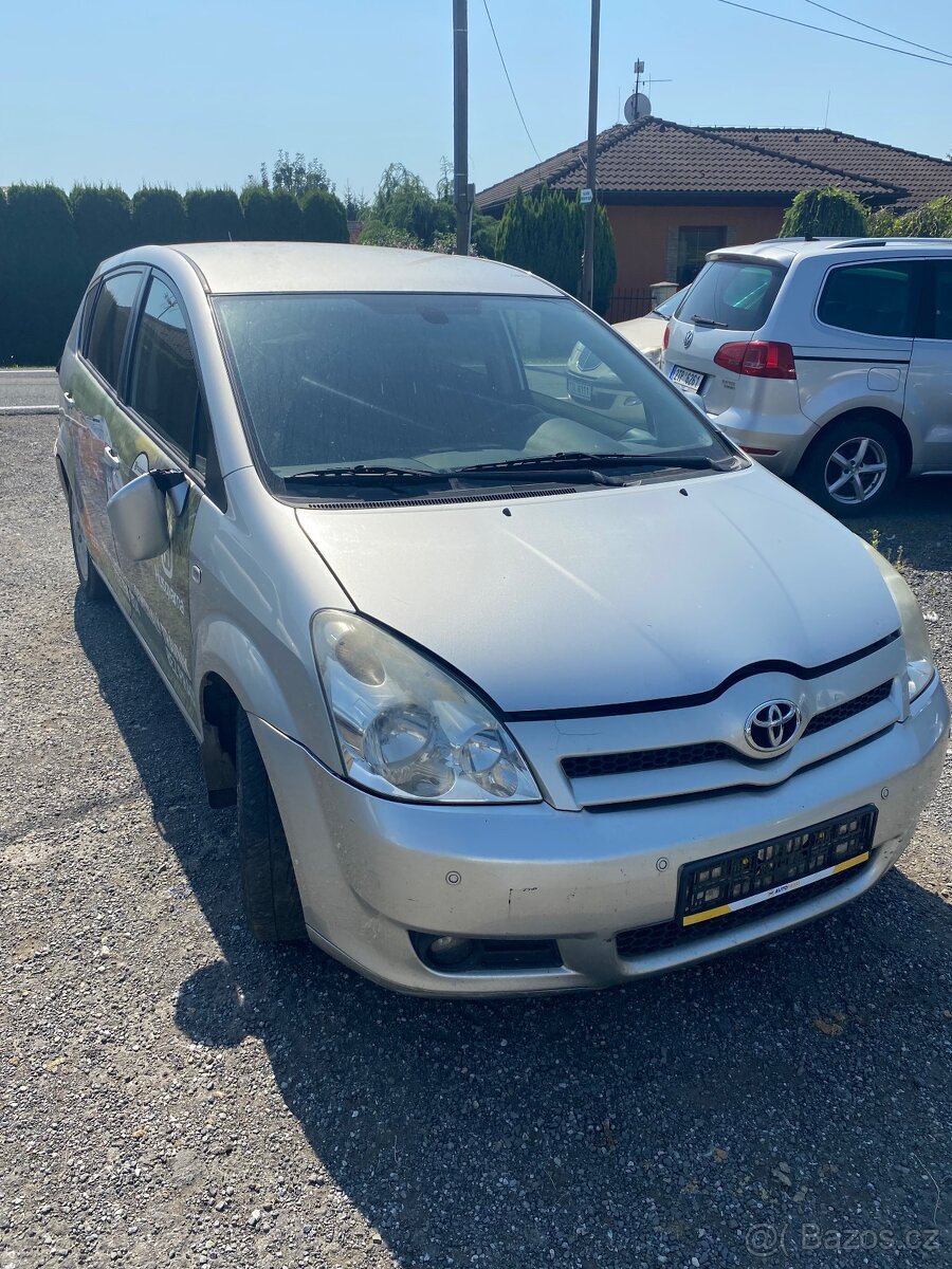 ND TOJOTA COROLLA VERSO 2.2D 2008 - 2