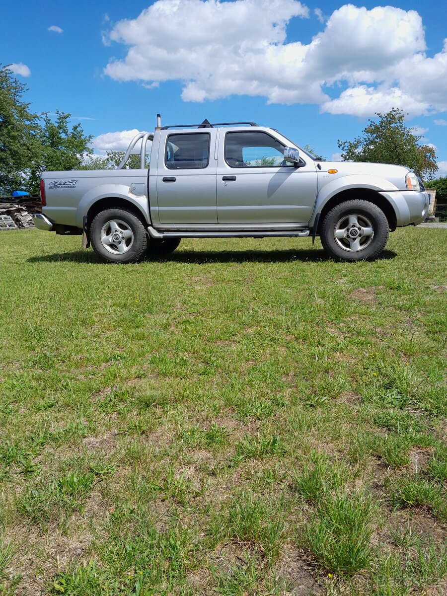 Nissan Navara 2004 2,5Tdi double-cab - 2