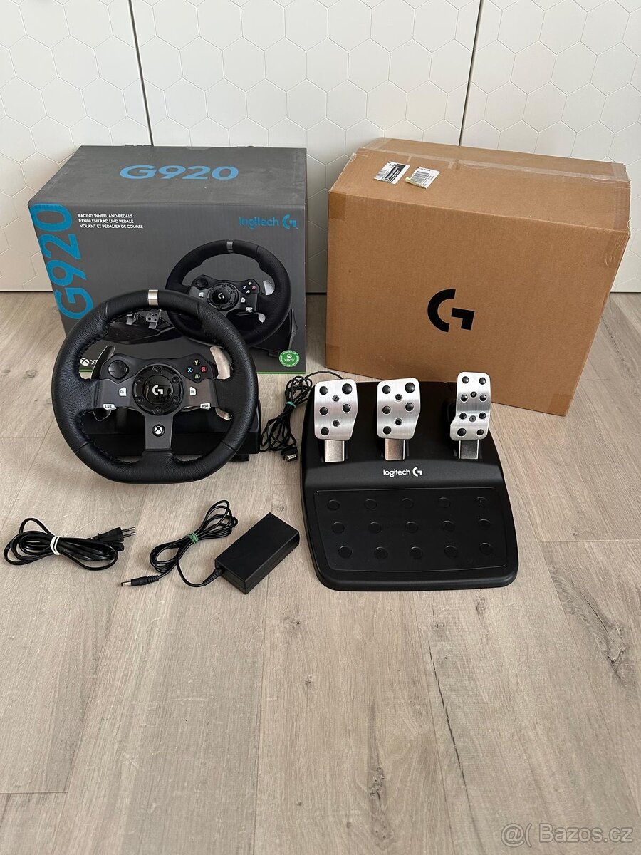 Logitech G920 Driving Force + řadící páka – top stav, - 2