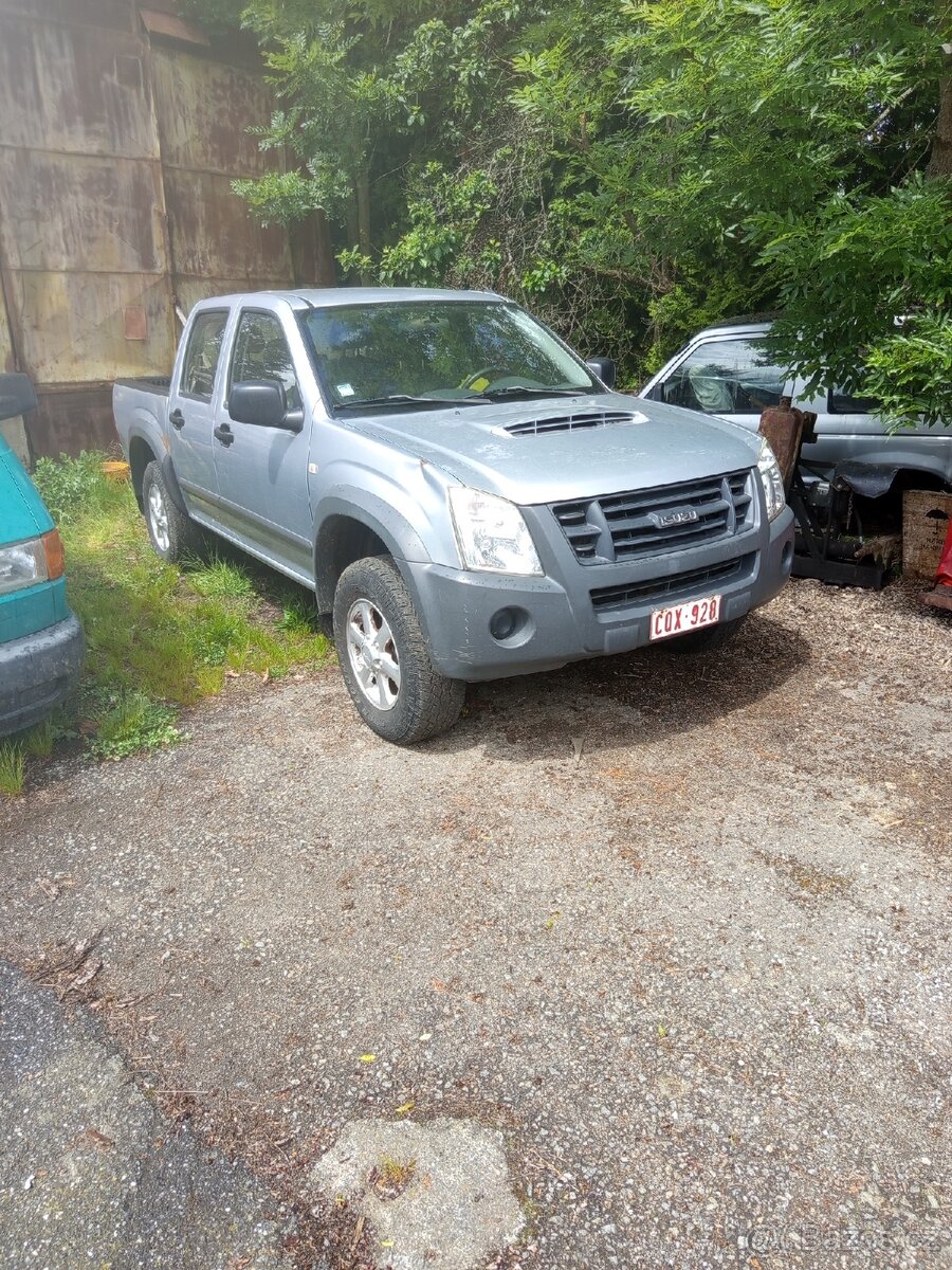 Isuzu D-max