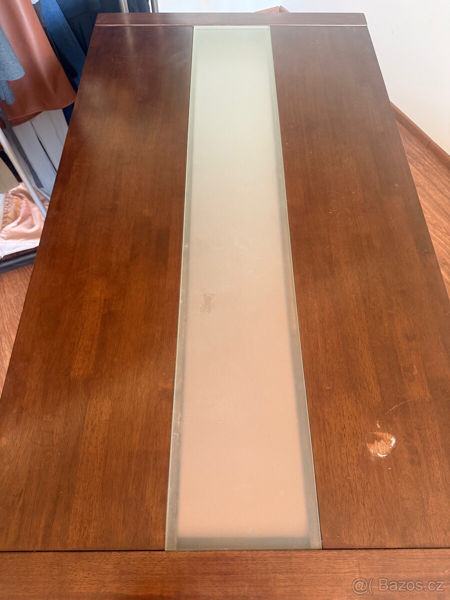 Jídelní stůl se židlemi - 2