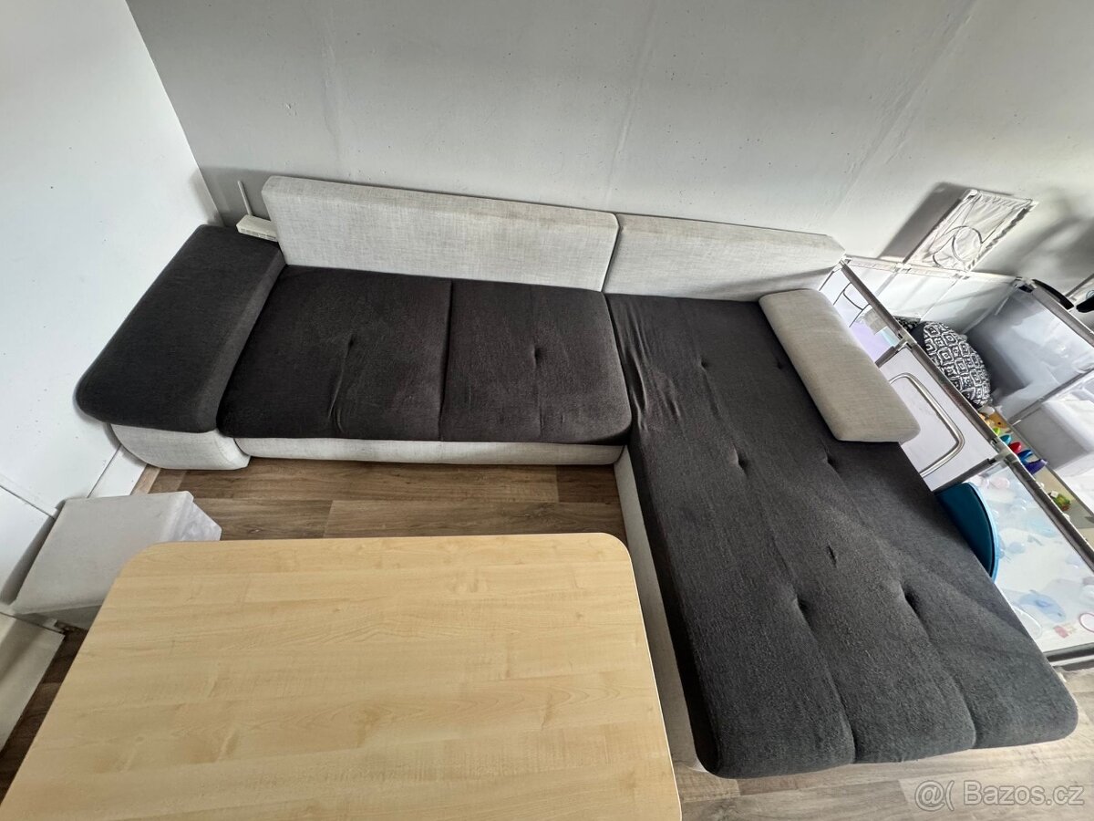 Velká rozkládací sedačka - 2