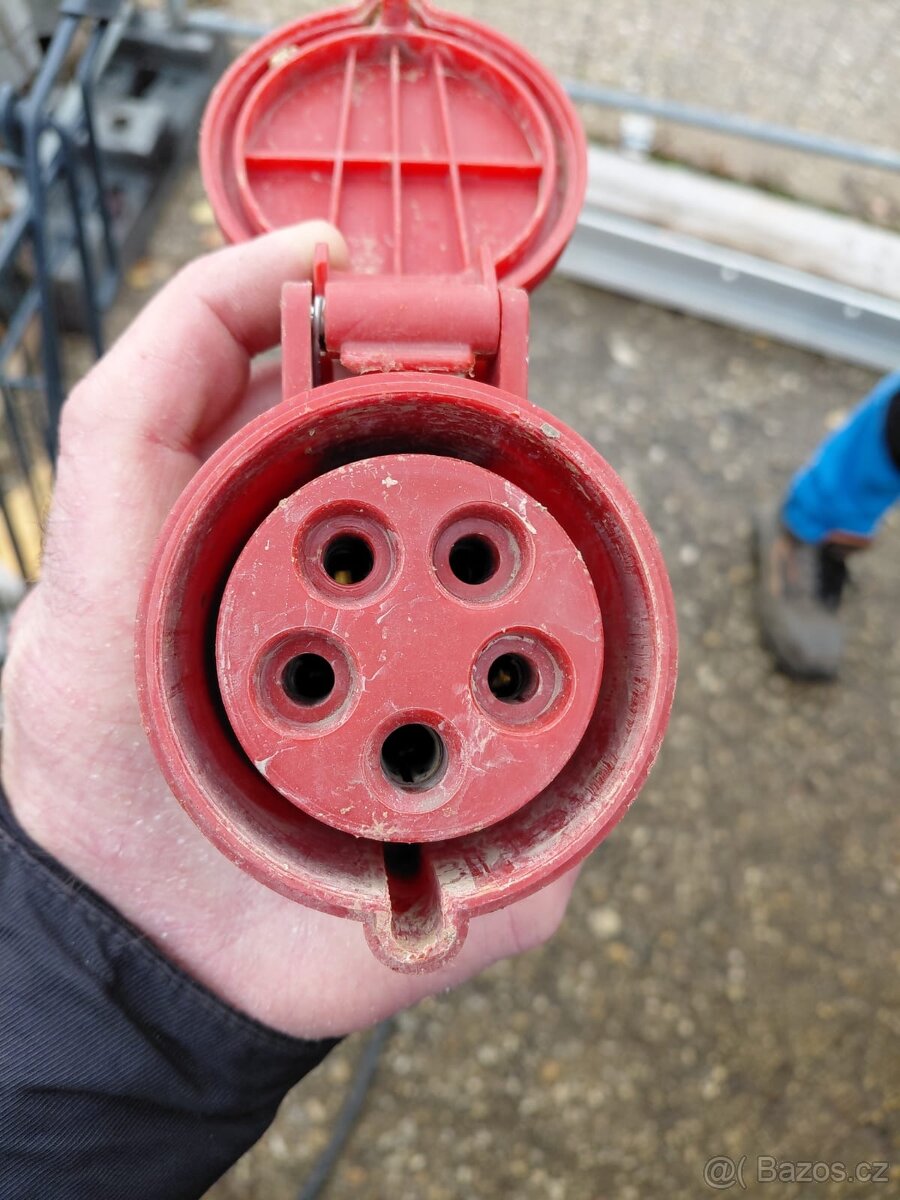 Prodlužovací kabel na 380V - 2