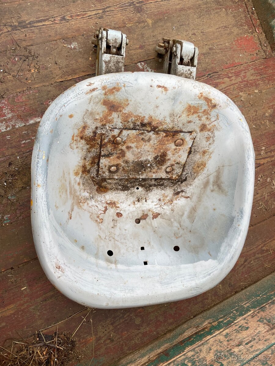 Sedadlo sedačka Zetor 3011 4011 - 2