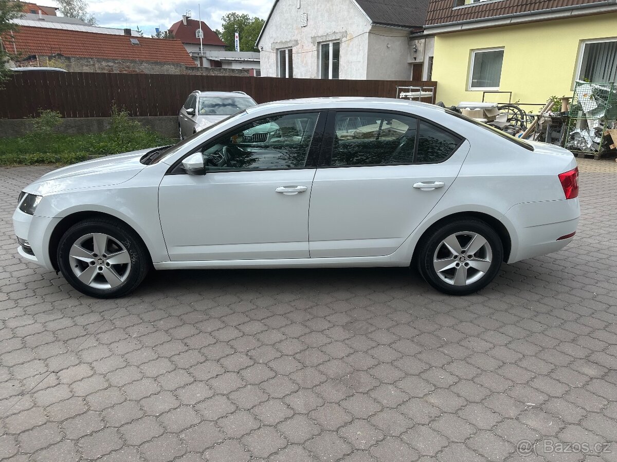 PRONÁJEM VOZIDLA SKODA SCALA, CNG, R.V.2022, NA TAXI / UBER - 2