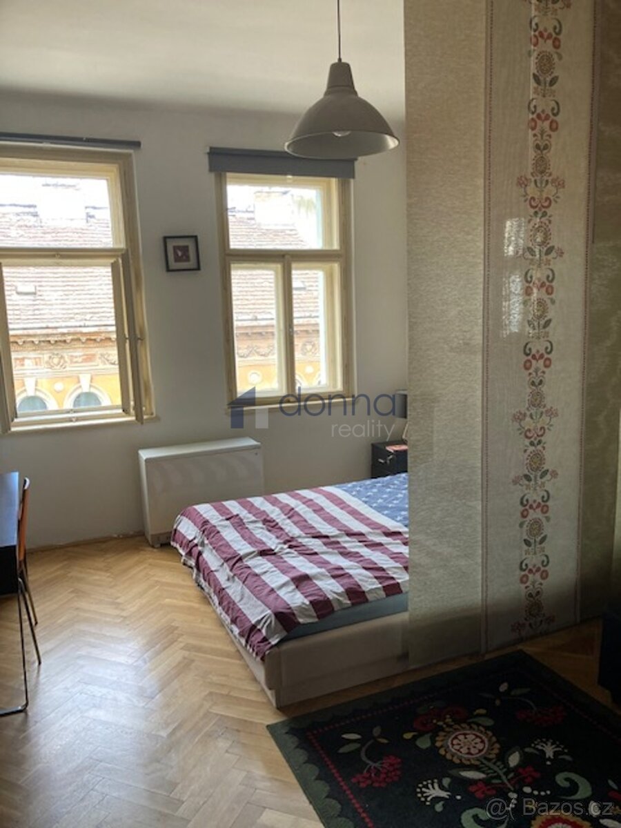 Pronájem bytu 2+kk, 46m2, ul. Víta Nejedlého, Praha 3 - Žižk - 2