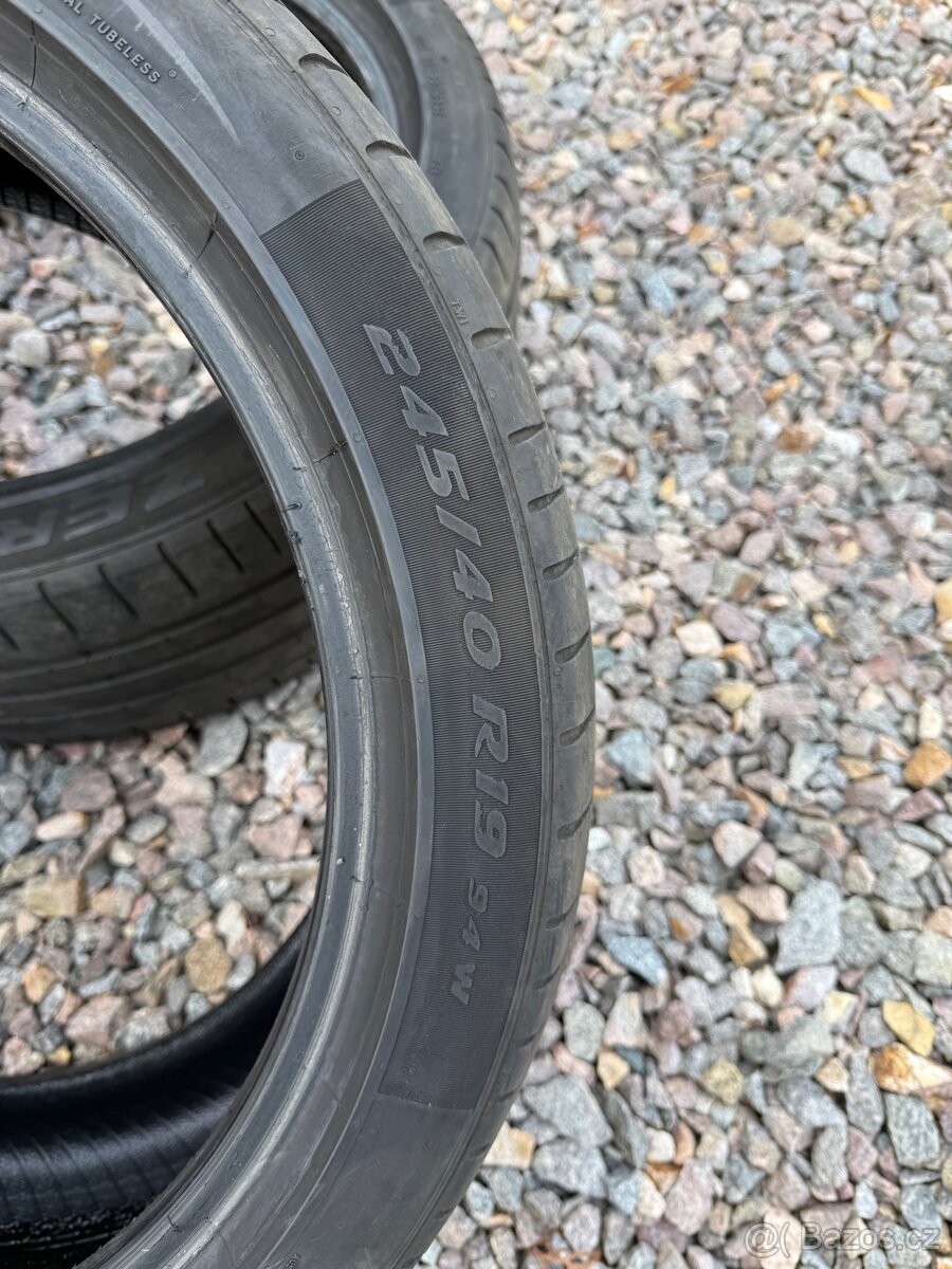 Prodám 2 kusy pneu 245/40r19 - 2