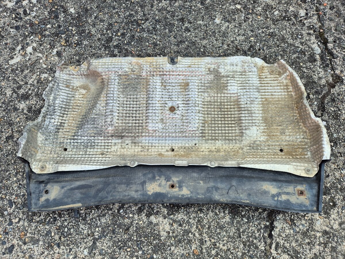 Land Rover Discovery 4 / Range Rover Sport spodní kryt - 2