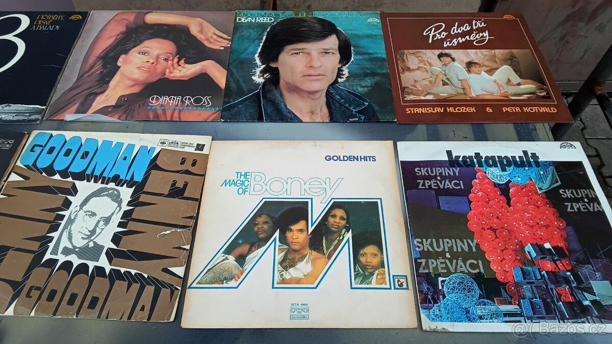 Lp desky různé žánry množství 300 ks. - 2