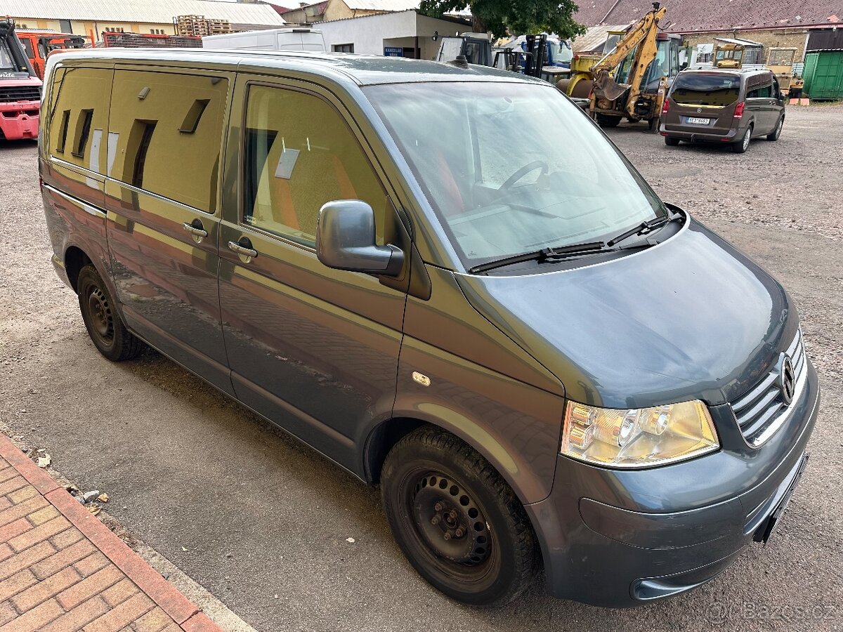 VW Multivan 4x2, 2,5 TD 96 kw,spací lavice,7 míst,tope - 2