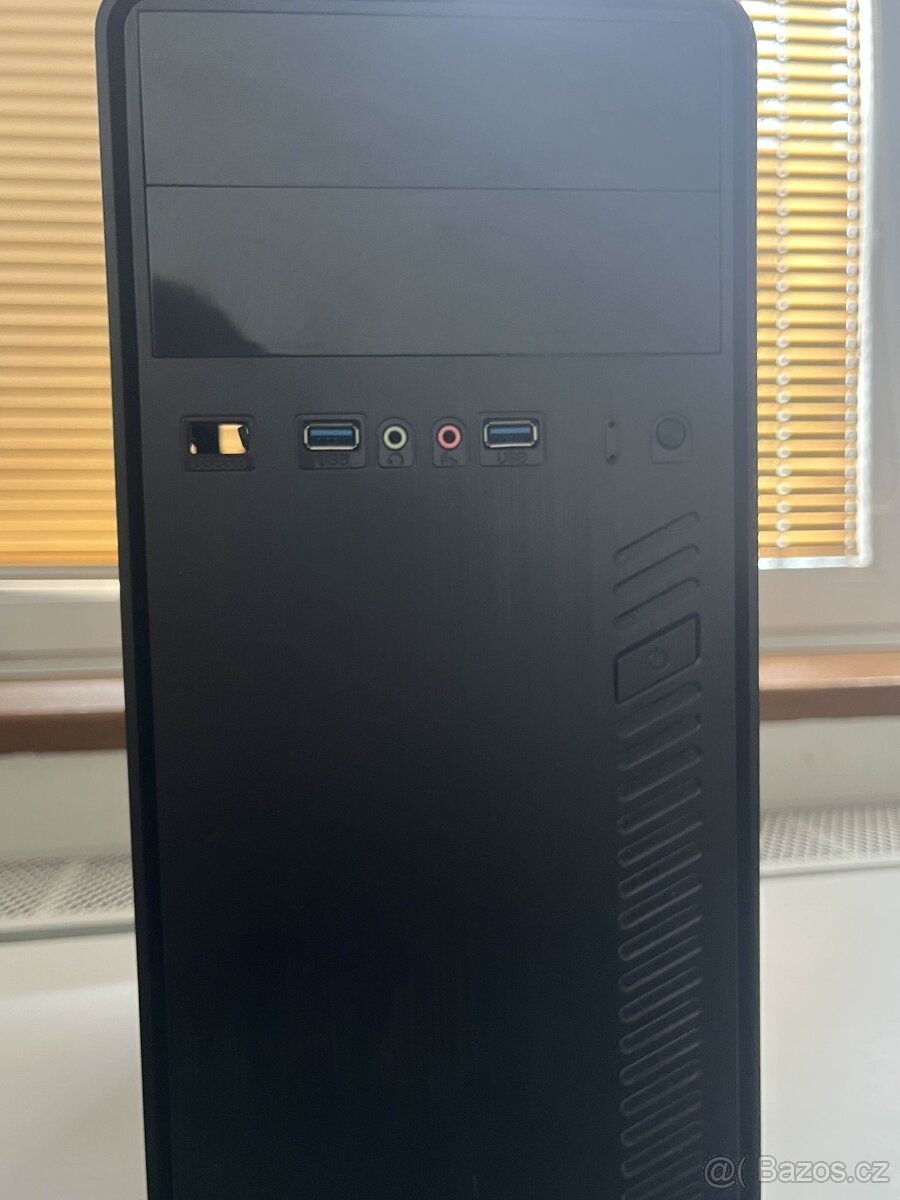 Herní Počítač - AMD Ryzen 5 3600 RTX 4060 32BG RAM - 2